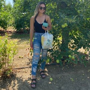 Meet your Posher, Hannah